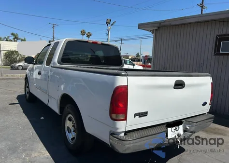2000 Ford F150 z USA, uszkodzony, nr VIN 1FTZX1724YKA94044